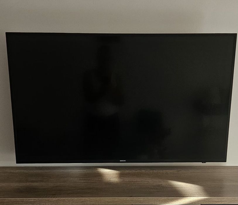 TV Samsung - model  UE50MU6172U