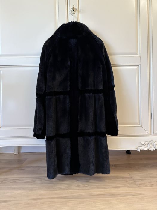 Шуба норковая б/у в хорошем состоянии.