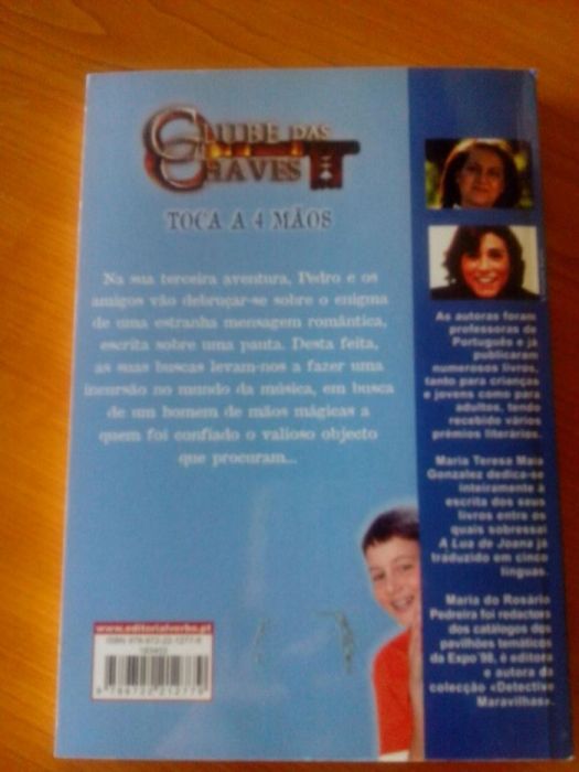 Livro "Clube das chaves - Toca a 4 chaves"