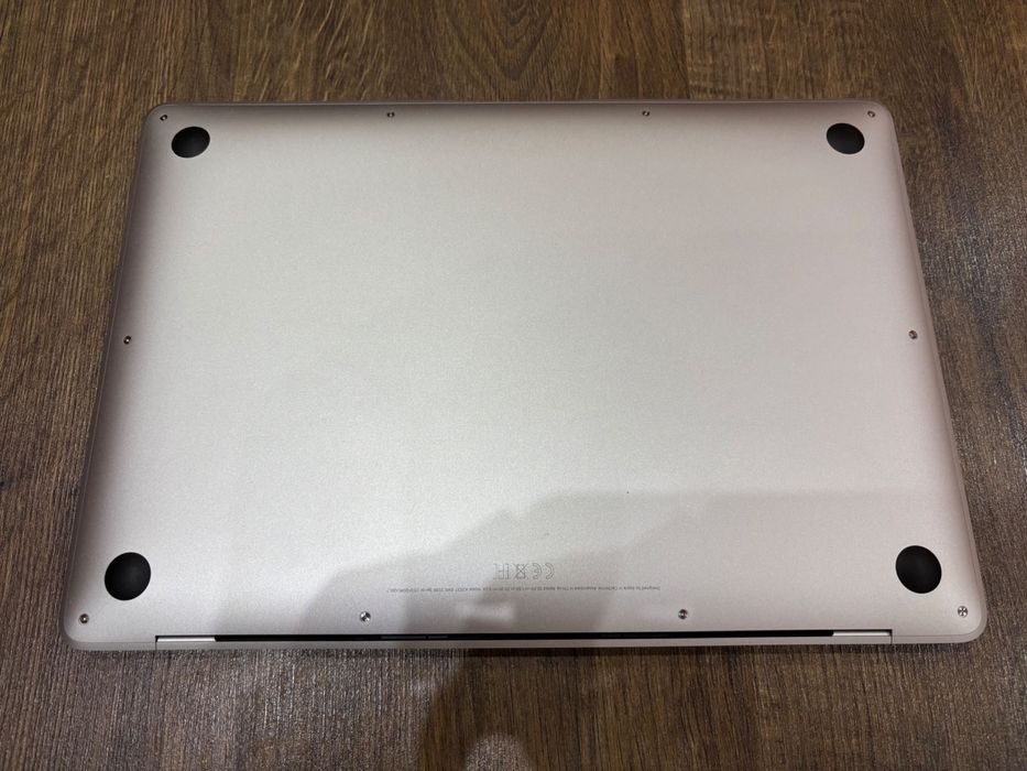 MacBook Air M1 8/256
