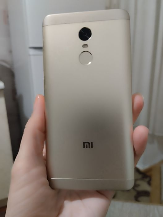 Телефон Редмі 4х