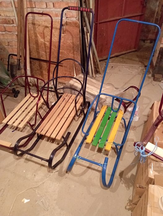 Санки детские новые.