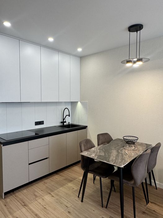 Оренда квартири Варшавський плю 48м2 Власник