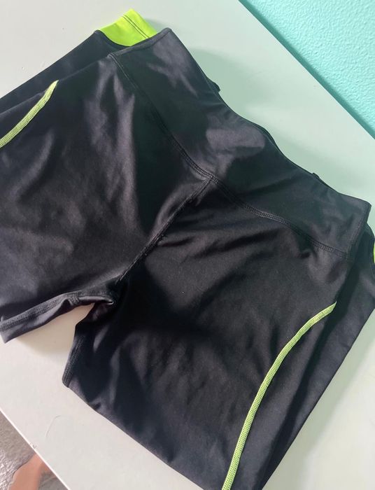 Leggings pretas pull and bear