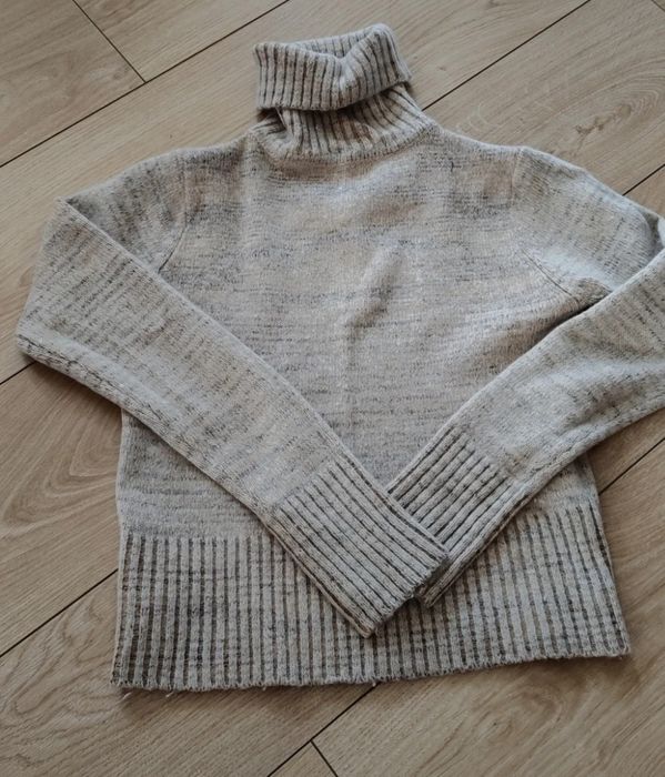 Golf damski melanzowy bez