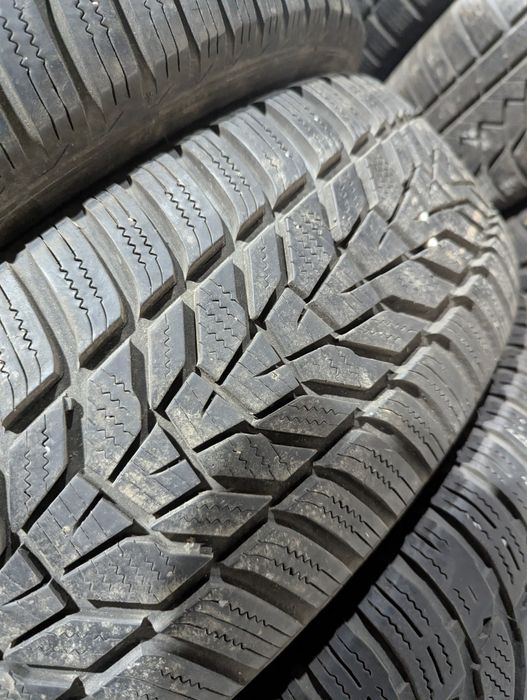 215/65R17 Hankook (2шт) як нові