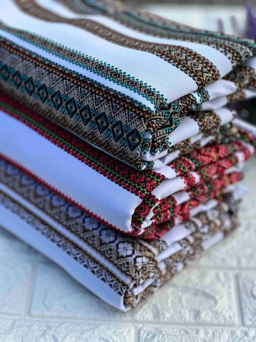 Скатертина домоткана в українському стилі