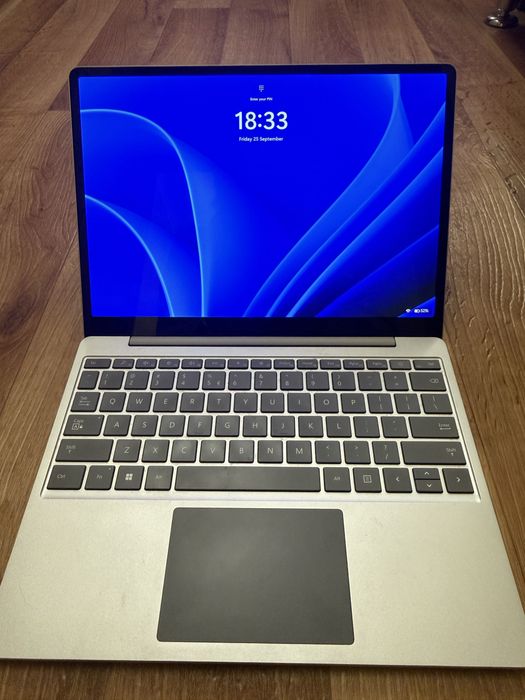 Microsoft Surface Laptop Go 2