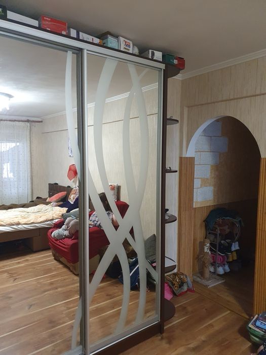 Квартира три кімнати