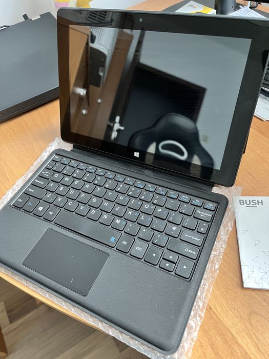 Tablet 10 cali z klawiaturą, Windows