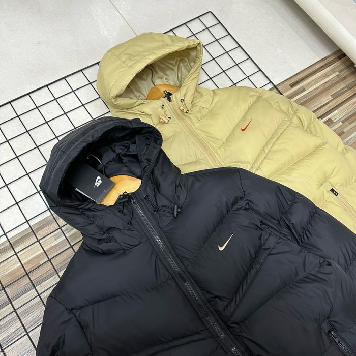 РОЗПРОДАЖ Куртка Nike Storm-Fit Windrunner