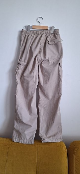 Spadochroniarskie spodnie cargo S /M Pull&Bear