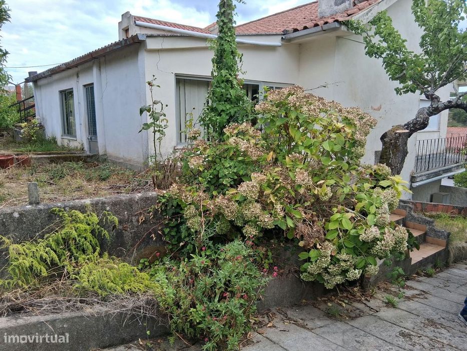 Moradia com Garagem e Terreno | Palheira – Assafarge, Coimbra