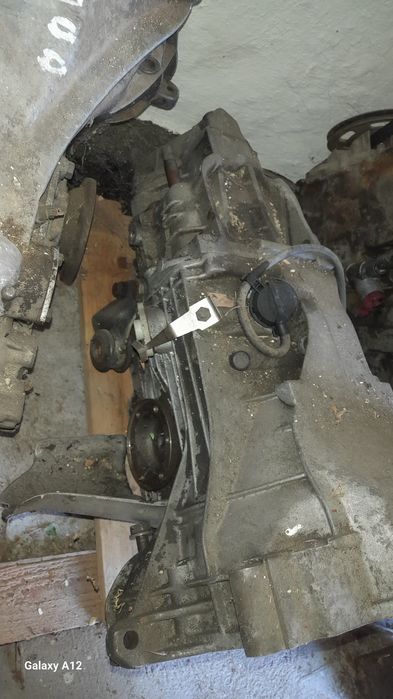 КПП Ауди 100 с2,с3 (2.2 )бензин, дизель