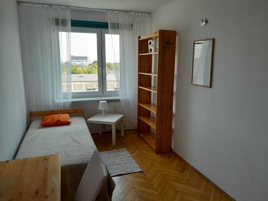 Winogrady - wygodny i przestronny pokój idealny do nauki
