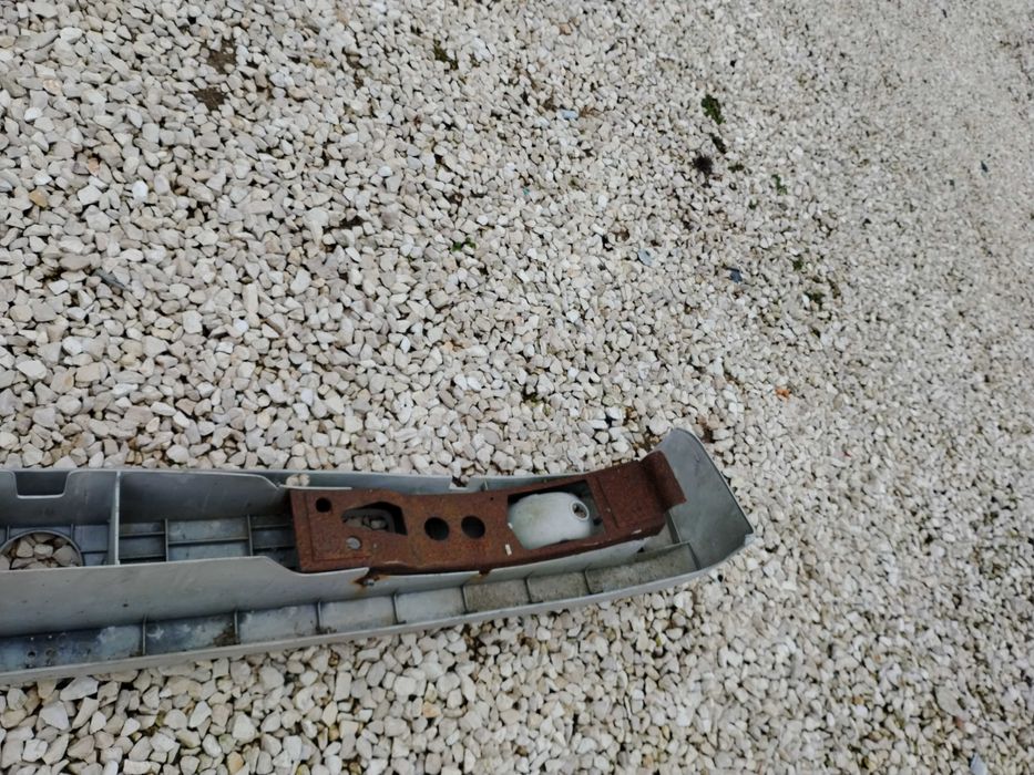 Parachoques Mitsubishi Canter