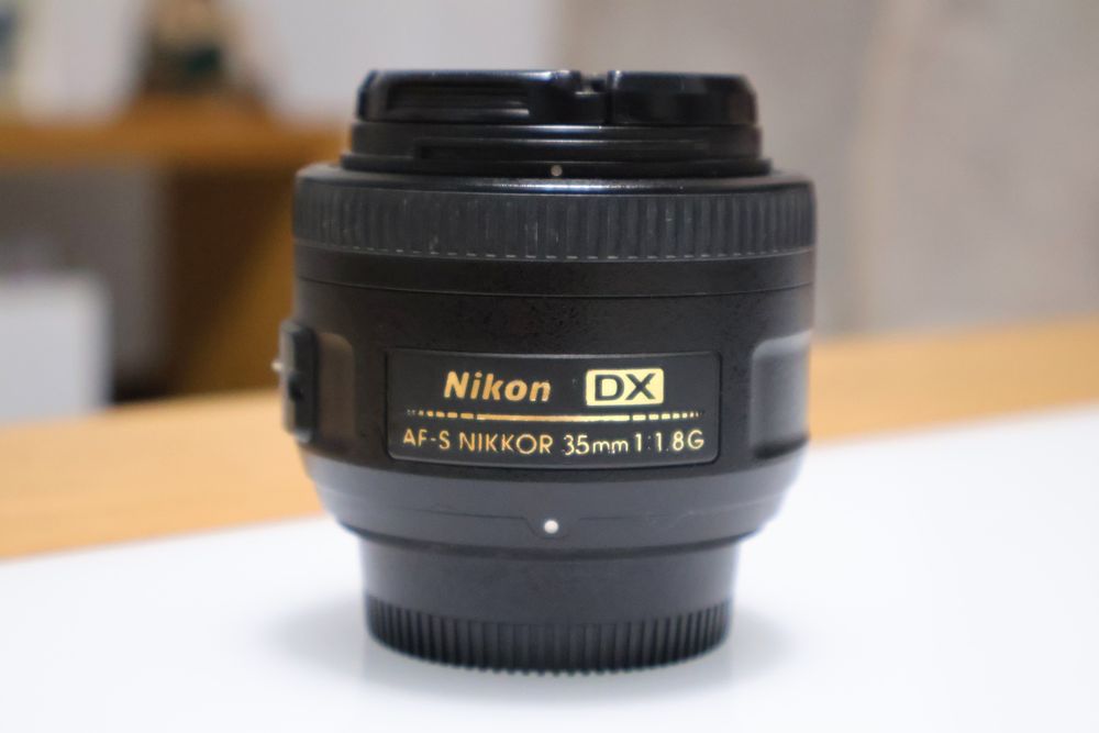 Nikon AF-S 35mm F/1.8 DX G