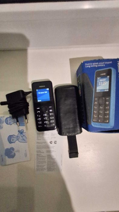 Продам два кнопочних телефона Нокія 105 і Сіменс А52.Деталі в описі.