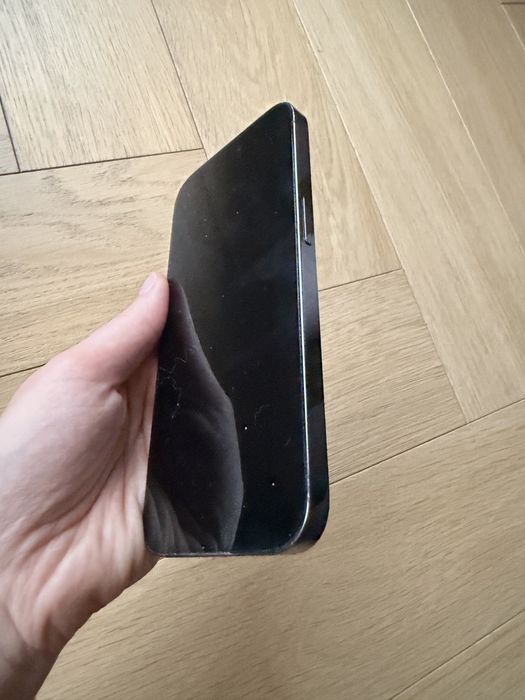 iPhone 14 pro deep purple