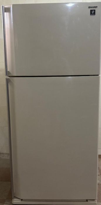 Холодильник SHARP бежевый