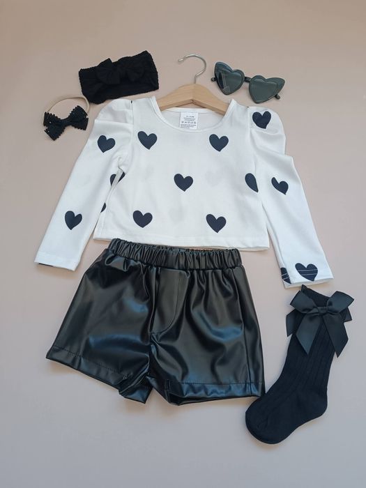 Комплект: топ з сердечками +шорти  74р,80р,86р