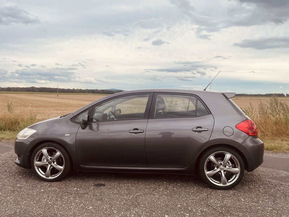 Toyota Auris 2,0