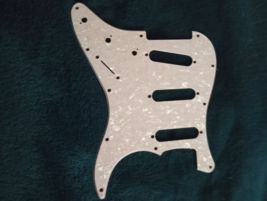 Pickguard Novo branco pérola