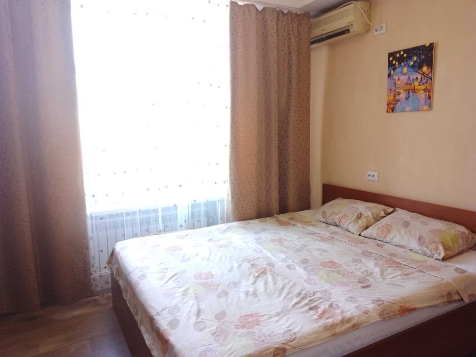 Квартира біля метро Площа Конституціі. ТЦ Нікольський