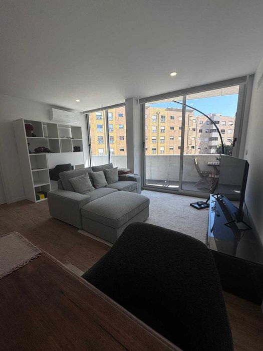 Apartamento T1 Mobilado - Barranha
