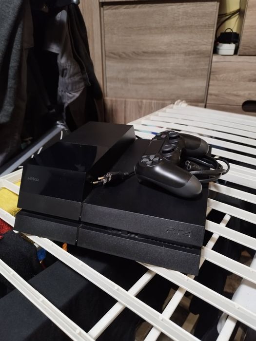 Sprzedam PS4 6 terabajtów