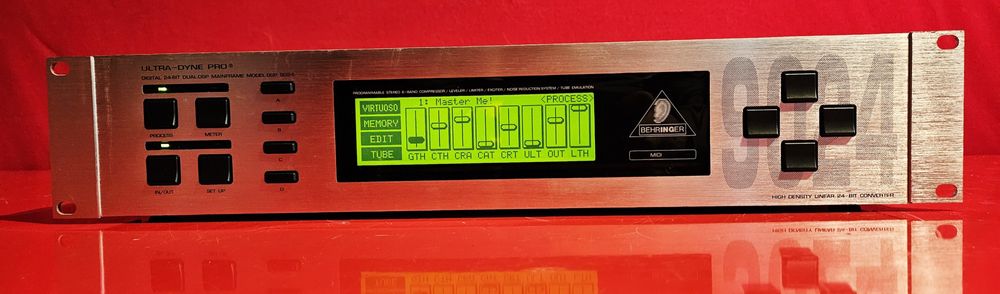 Procesor dźwięku Behringer Ultra-Dyne Pro  9024