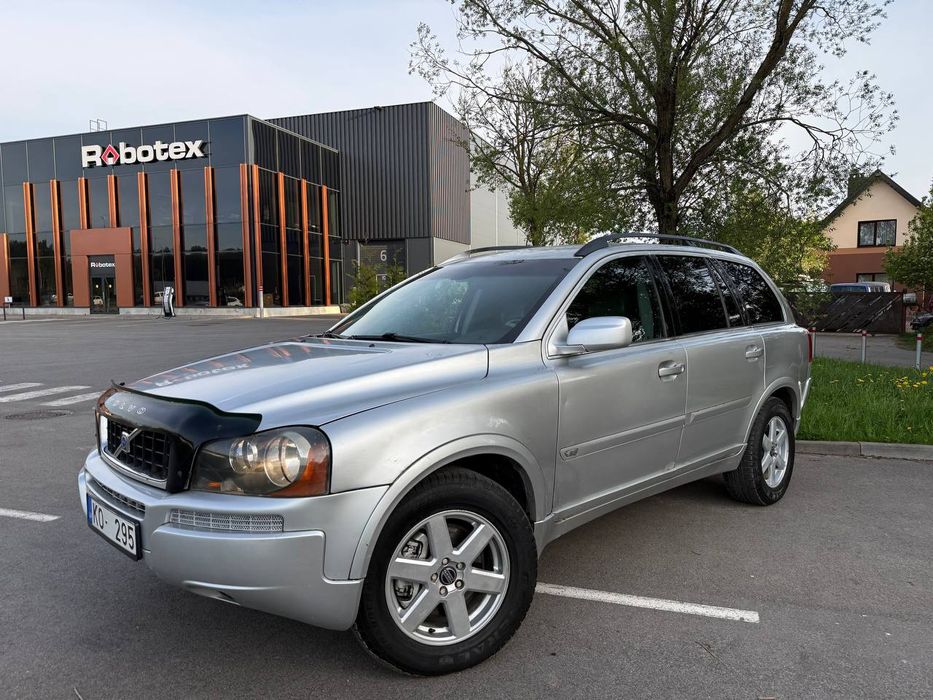 Продам Volvo XC 90 2.4 AWD Automat
