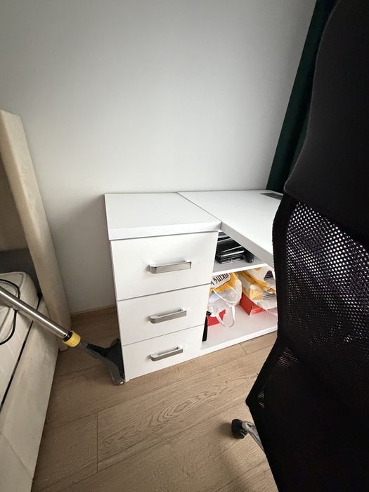 Biurko 180 cm + krzesło biurowe – komplet