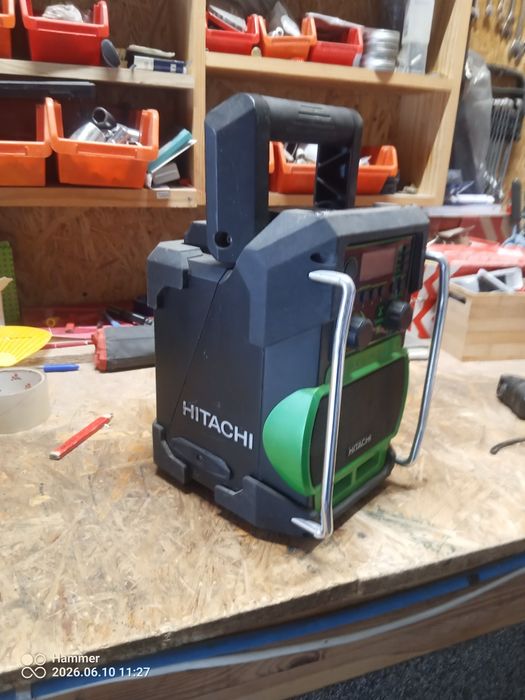 Radio budowlane Hitachi