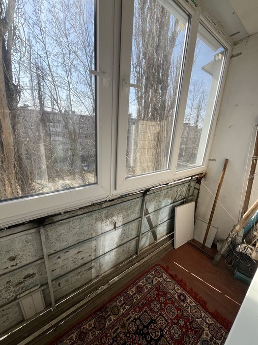 Здам двокімнатну квартиру/без тварин/площа Перемоги