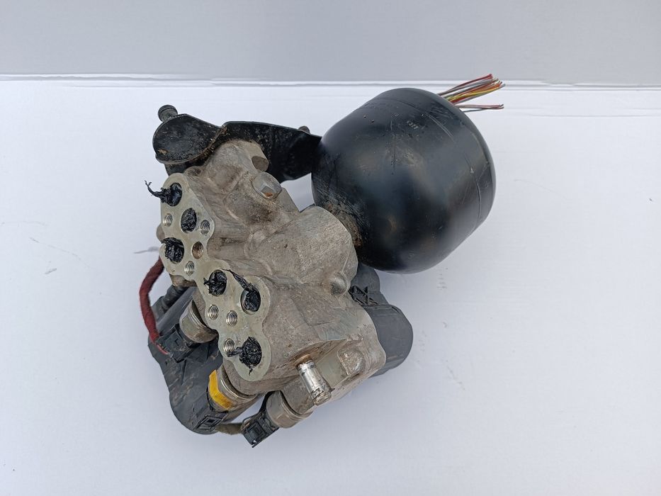 Mercedes S-klasa W221 - Zawór Moduł Blok zaworów zawieszenia ABC