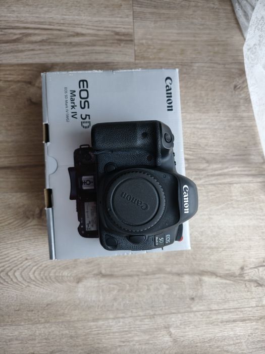 Canon 5D Mark IV