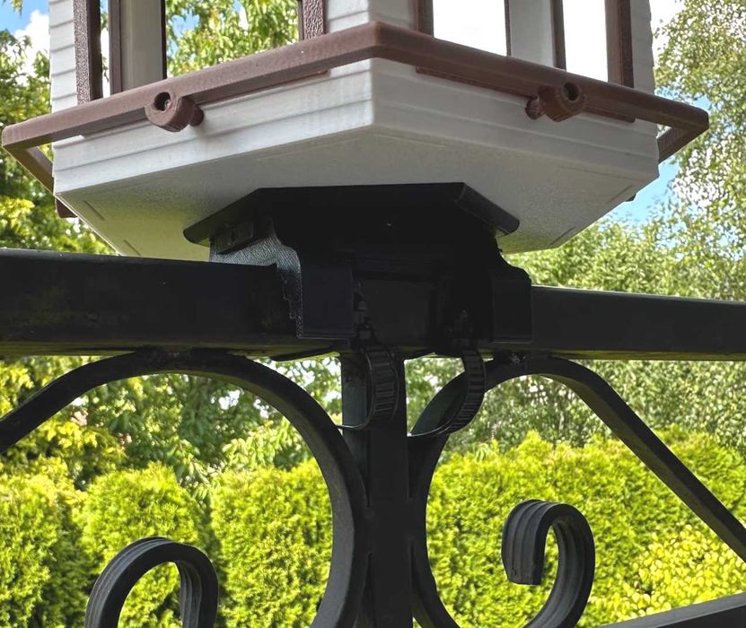 Karmnik dla ptaków na balkon / słupek / do ściany
