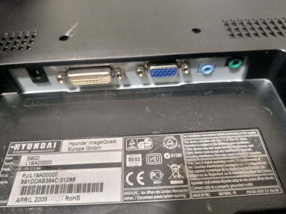 Monitor HYUNDAI 19" LCD B90D
