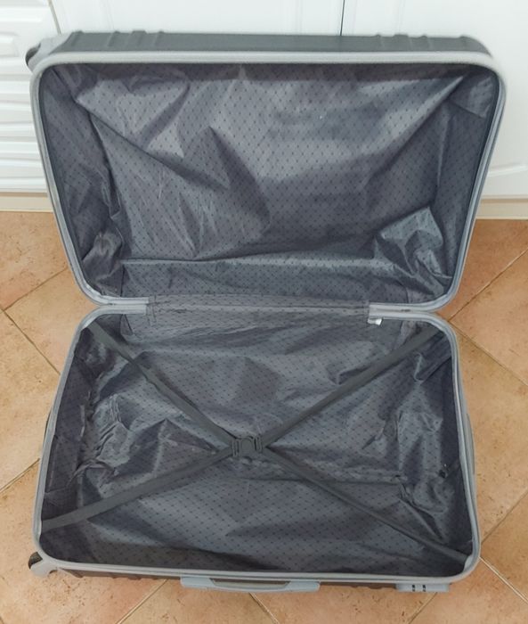 MALA de VIAGEM de PORÃO com 4 RODAS. Casa, Passeio, Quarto, Arrumação.