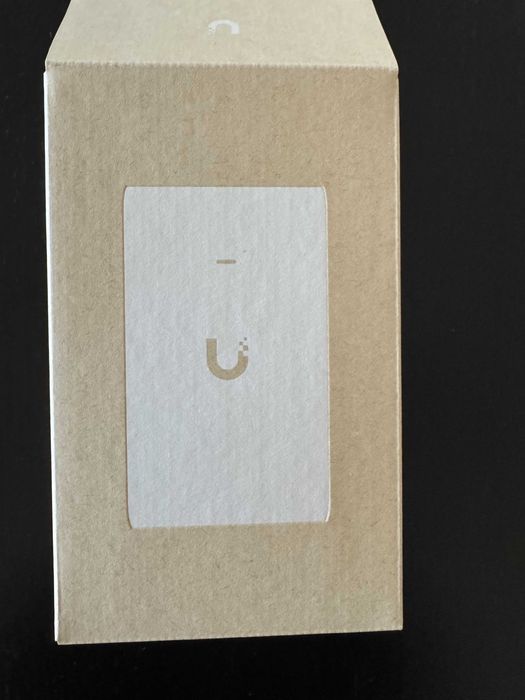 Vendo Unifi Transformador POE++ 10GB. Como novo, com Garantia. Tem só 3 meses