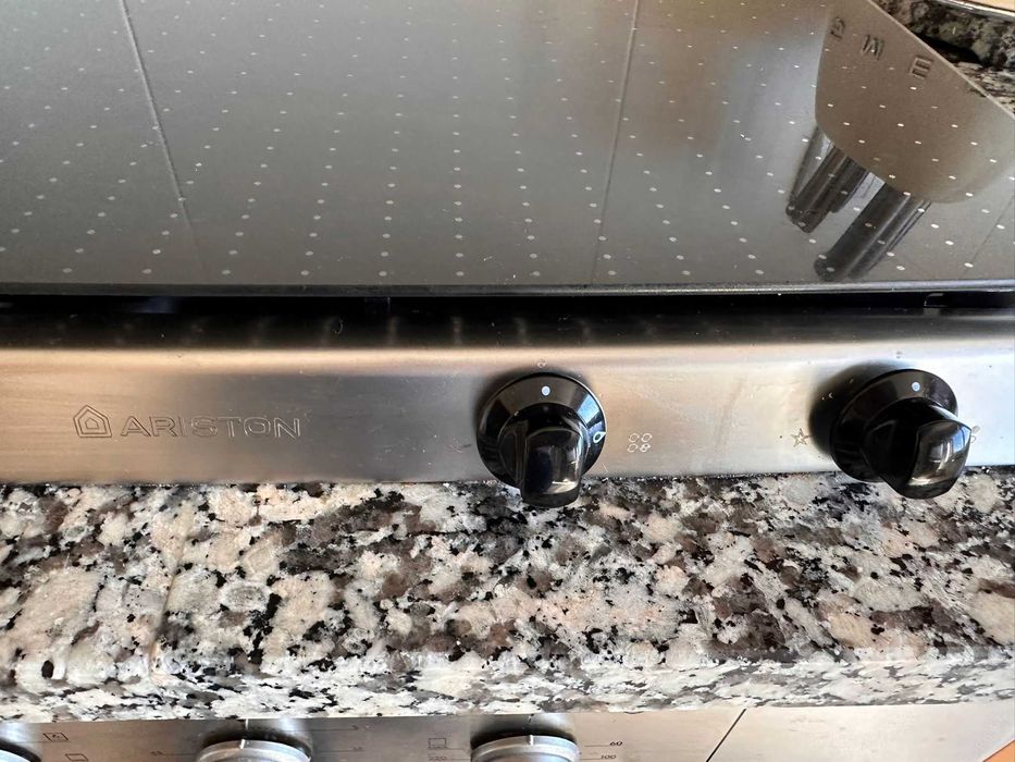 Placa de gás Ariston