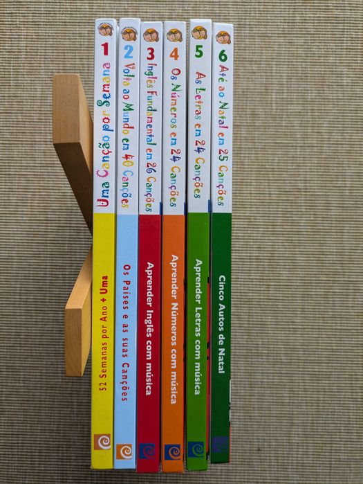 Coleção de Livros Infantis com CD