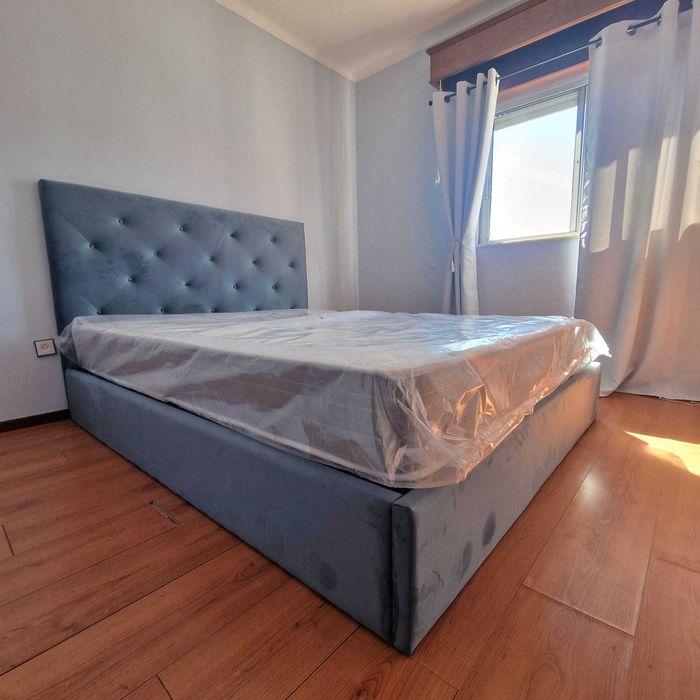 Camas de Casal Estofadas de Luxo 199€ Disp. em Várias Cores! 190x140m!