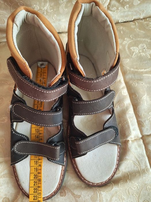 Ортопедичні босоножки 34-35р.