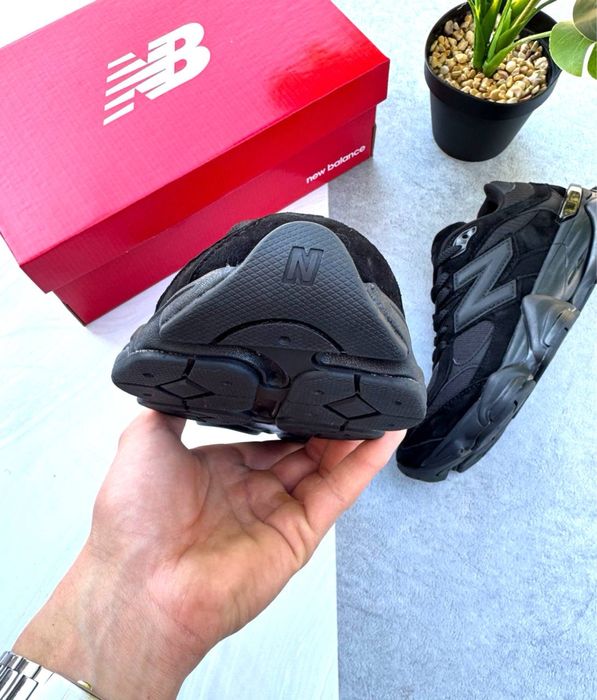 Чоловічі кросівки New Balance 9060 Black