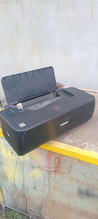 Продам  по ненадобности Canon i1900