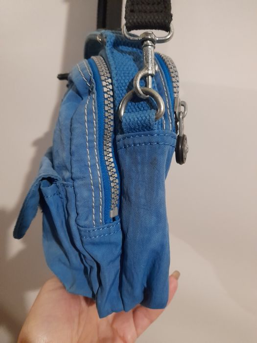 Kipling жіноча сумка через плече крос-боді з брелоком