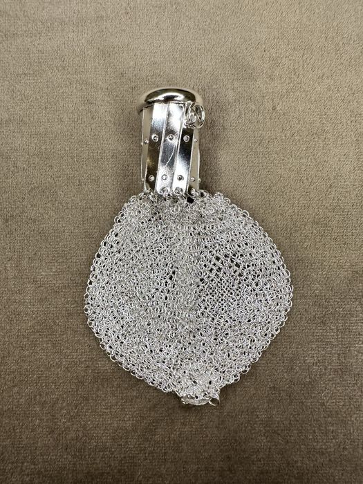 Porta moedas em prata com 25,4 gramas