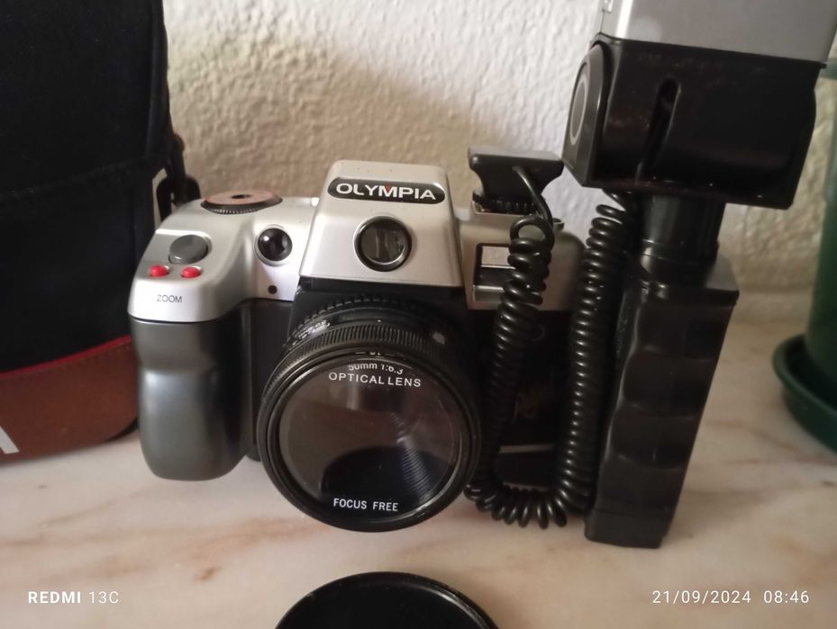 Vendo máquina fotográfica nova 90€